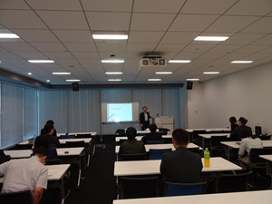 「生成ＡＩとＩＴ業界の今後の動向」の御講演です。